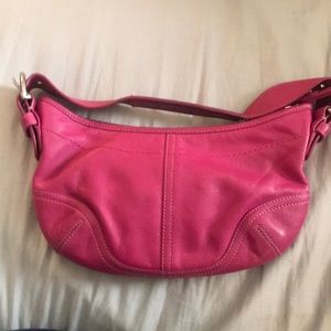 Shoulder coach bag
